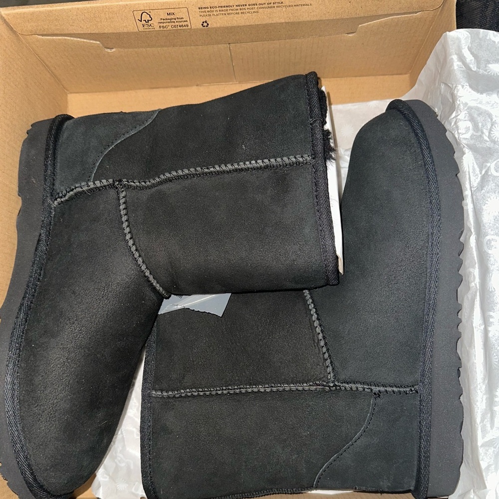 ❄️🌫️UGG CLASSIC SHORT ❄️🌫️ - Picture 6 of 11